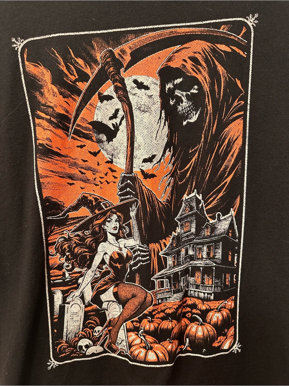 Halloween Men’s XL Pin Up Witch Tee - Picture 2 of 3